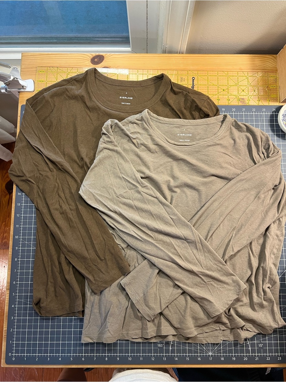 Everlane Air Long Sleeve Tee